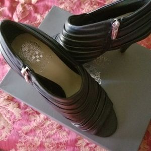Vince Camuto Open Toe Heel/Bootie 9M